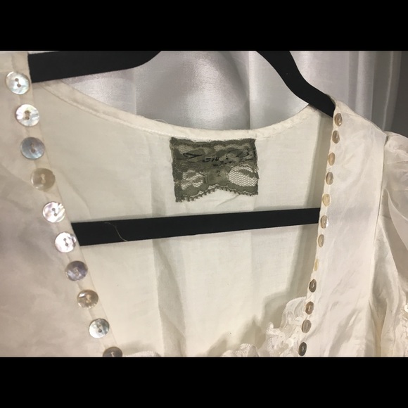 3 for $75!!! 100% silk Zen B. short-sleeved blouse, size 2. - Picture 4 of 4